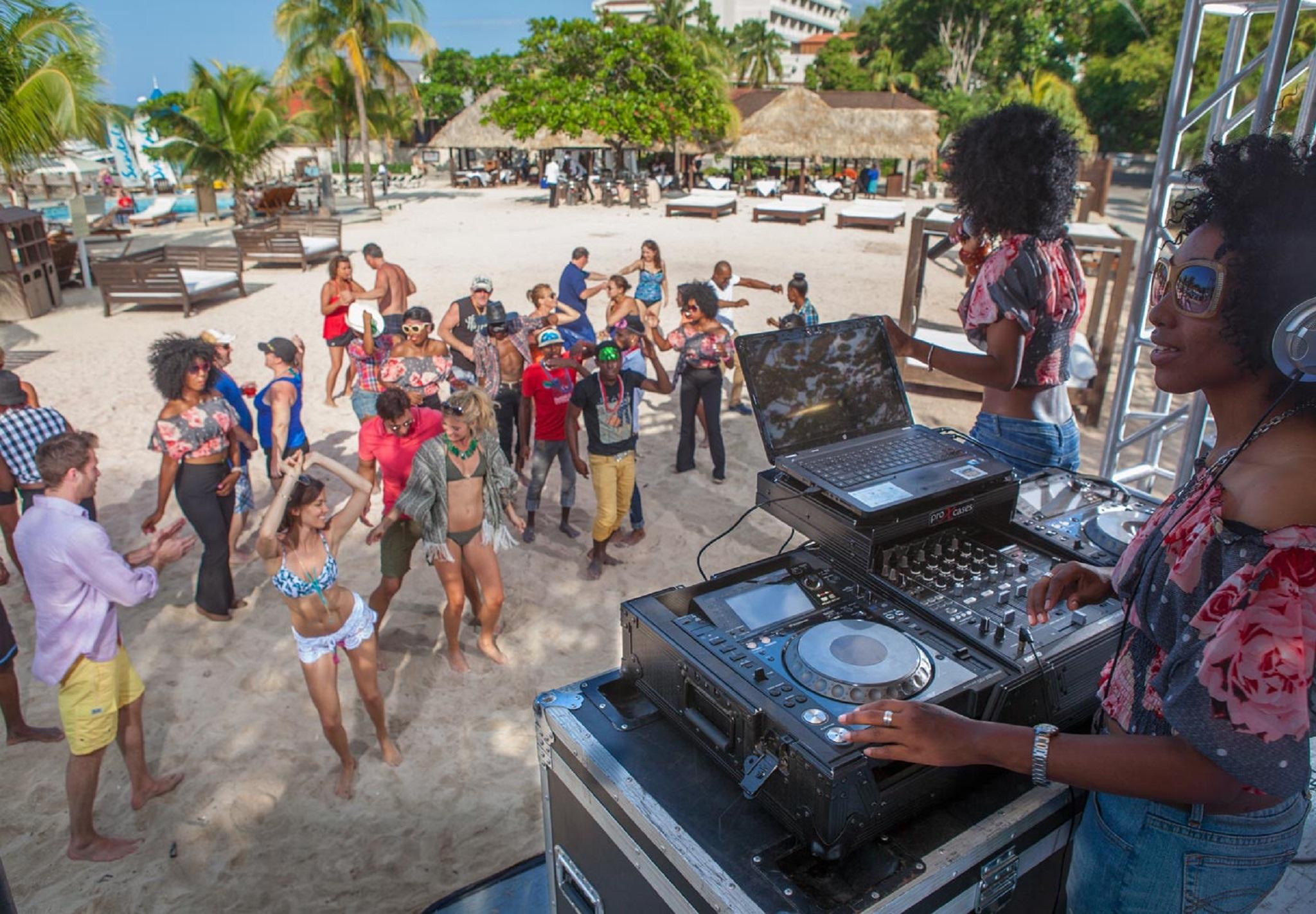 Sandals Ochi Beach Resort All Inclusive (Adults Only) Ocho Rios Exteriör bild